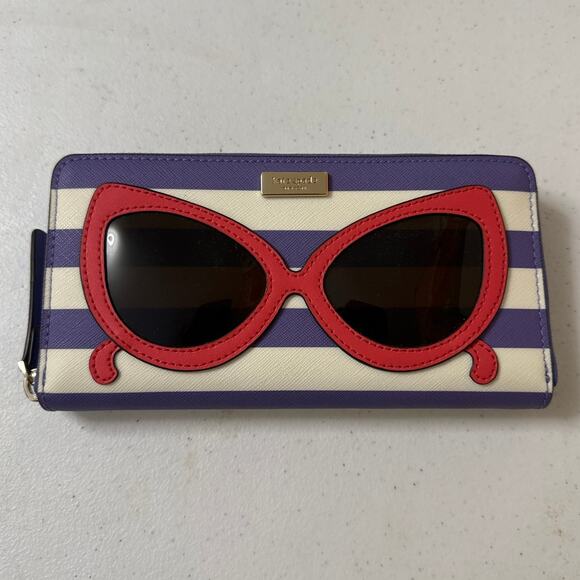 NWOT Kate Spade Neda Make a Splash Continental Stripes Red Sunglasses Wallet - Picture 1 of 4